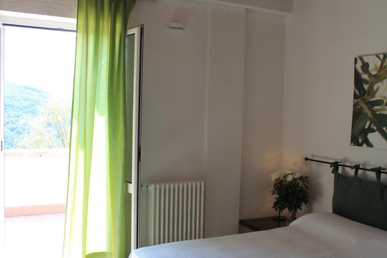 B&B Rubando Le Nuvole Orco Feglino Exterior foto